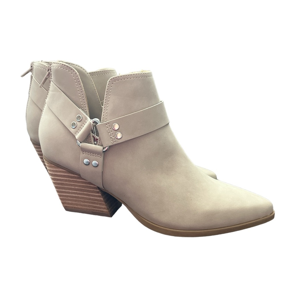 Dolce Vita Women’s Kaylie booties color sand pointy toe western inspired NEW 8.5